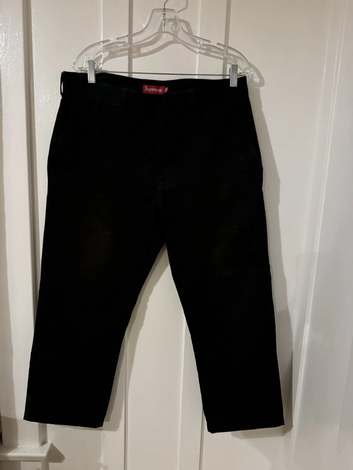 Pantalon noir suprême