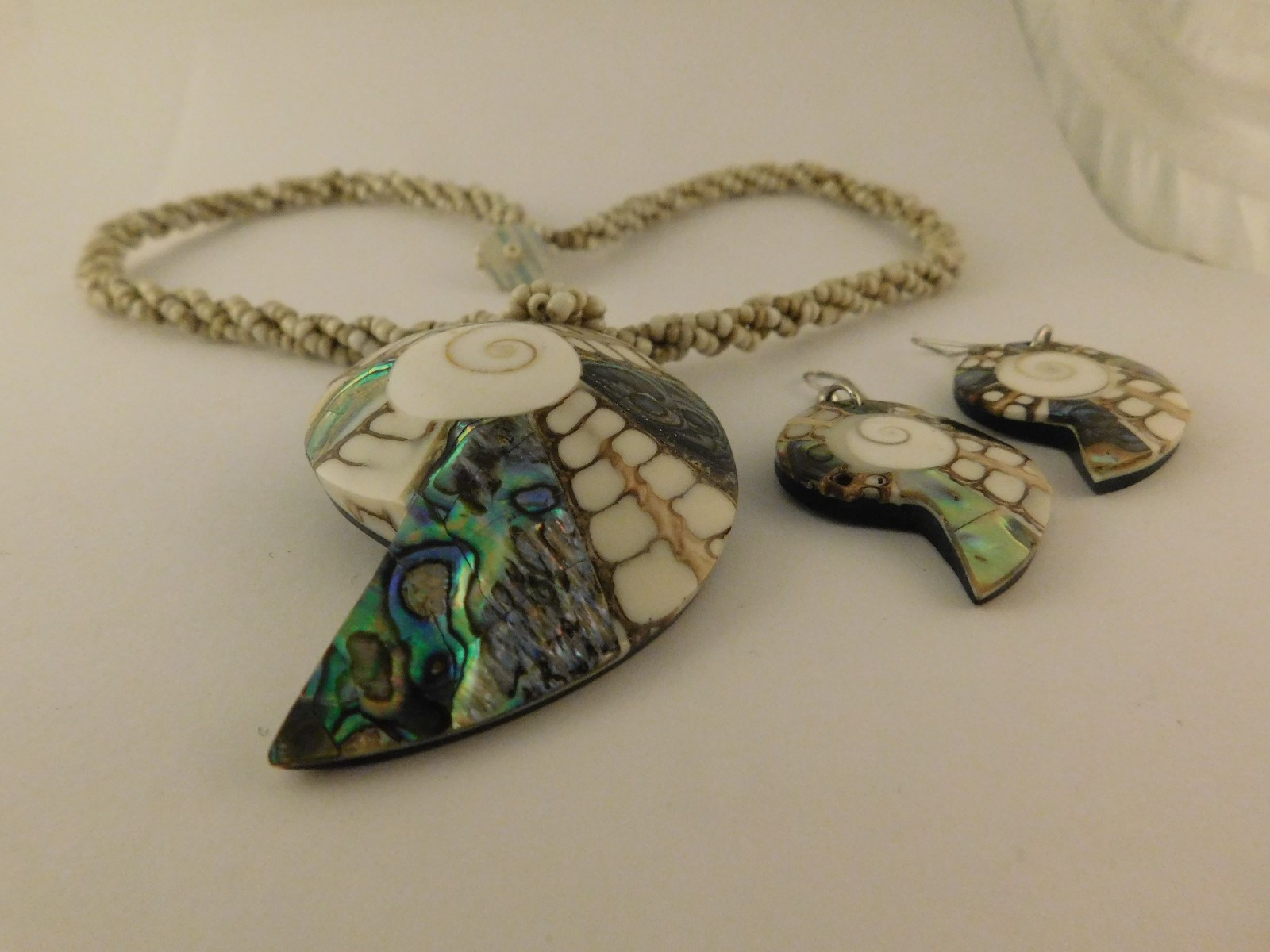 ARTISAN HANDCRAFTED SHELL ABALONE MOP INLAID PEND… - image 6