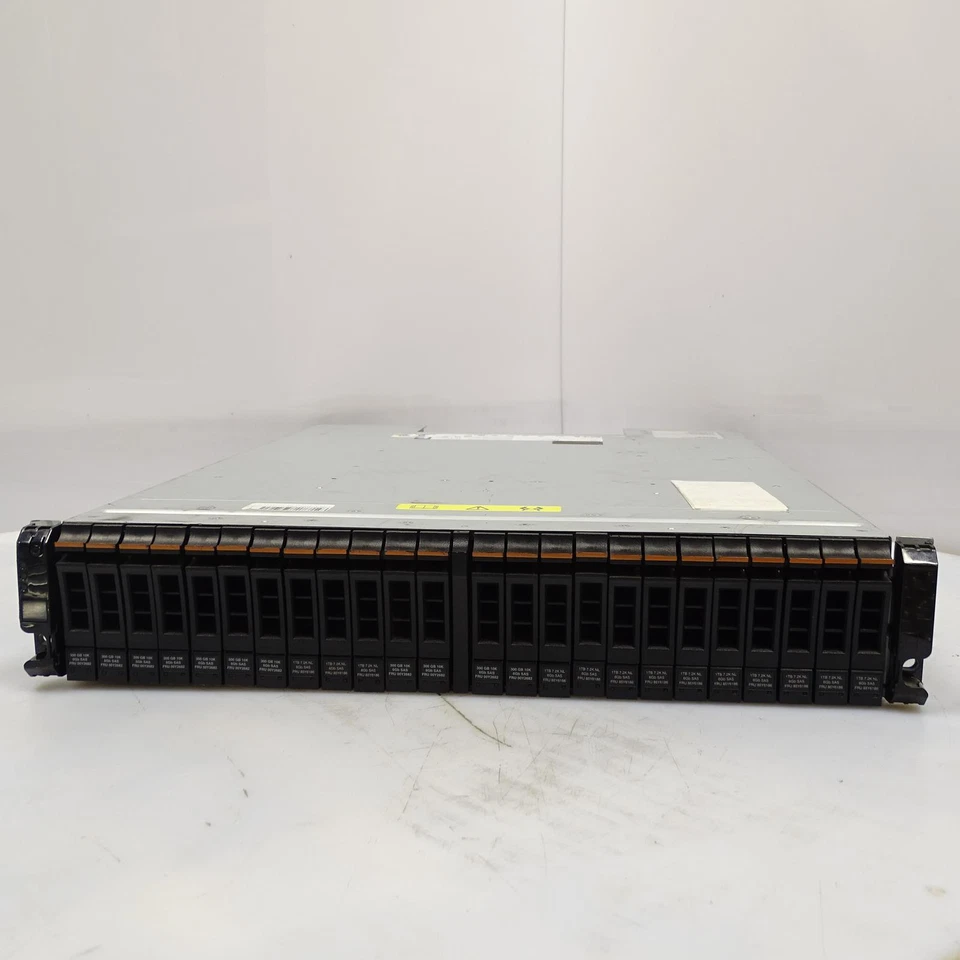 IBM STORWIZE V7000 Expansion Enclosure 2x 00AR041 11x 300GB SAS/13x 1TB SAS HDDs - Image 2 of 4