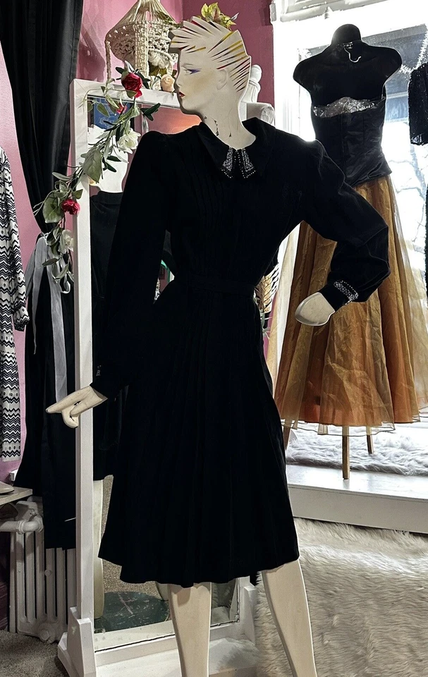 Vestido Art Deco Vintage Anos 30 Preto Lã Frisado Coquetel Veronique de Paris P/M - Imagem 4 de 4