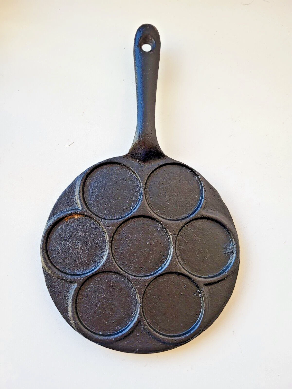 Rustic Decorative Cast Iron Pan | Vintage Hanging Skillet | Cottage Kitchen Wall