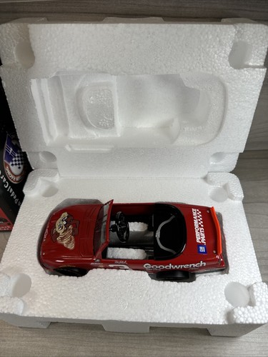 Dale Earnhardt Sr #3 GM Goodwrench Tazmanian No Bull 2000 Monte Carlo Bank BOX * - Picture 16 of 24