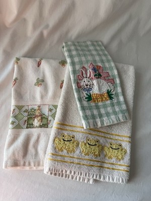 Lot Of 3 Kitchen/Bathroom Easter/Spring Hand Towels. READ