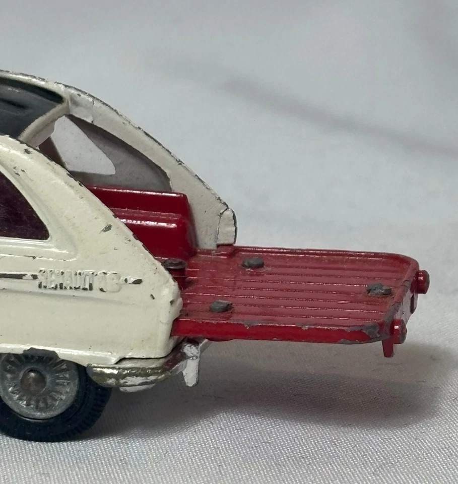 Vtg Corgi Toys Tour De France Renault 16 TV Crew Car Diecast Vehicle Paramount - Image 4 of 4