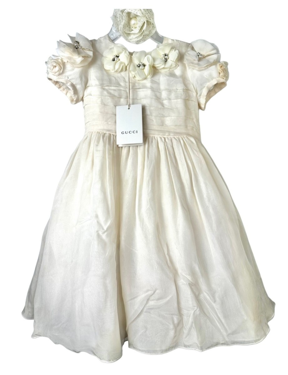 GUCCIキッズドレス 2K Gucci 2020 Baby Girl Kids White Flower Pearl Smocked Dress 18