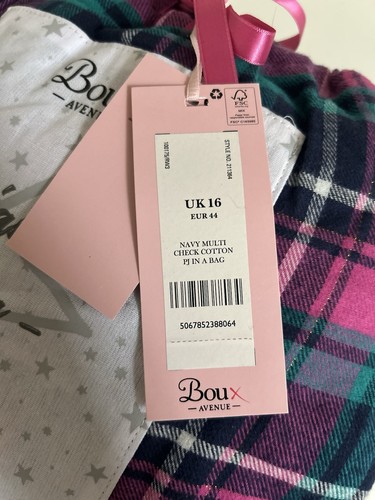 Boux Avenue Pyjamas In A Bag Size 16 Navy Check Pyjamas BNWT Mother’s Day - Picture 2 of 6