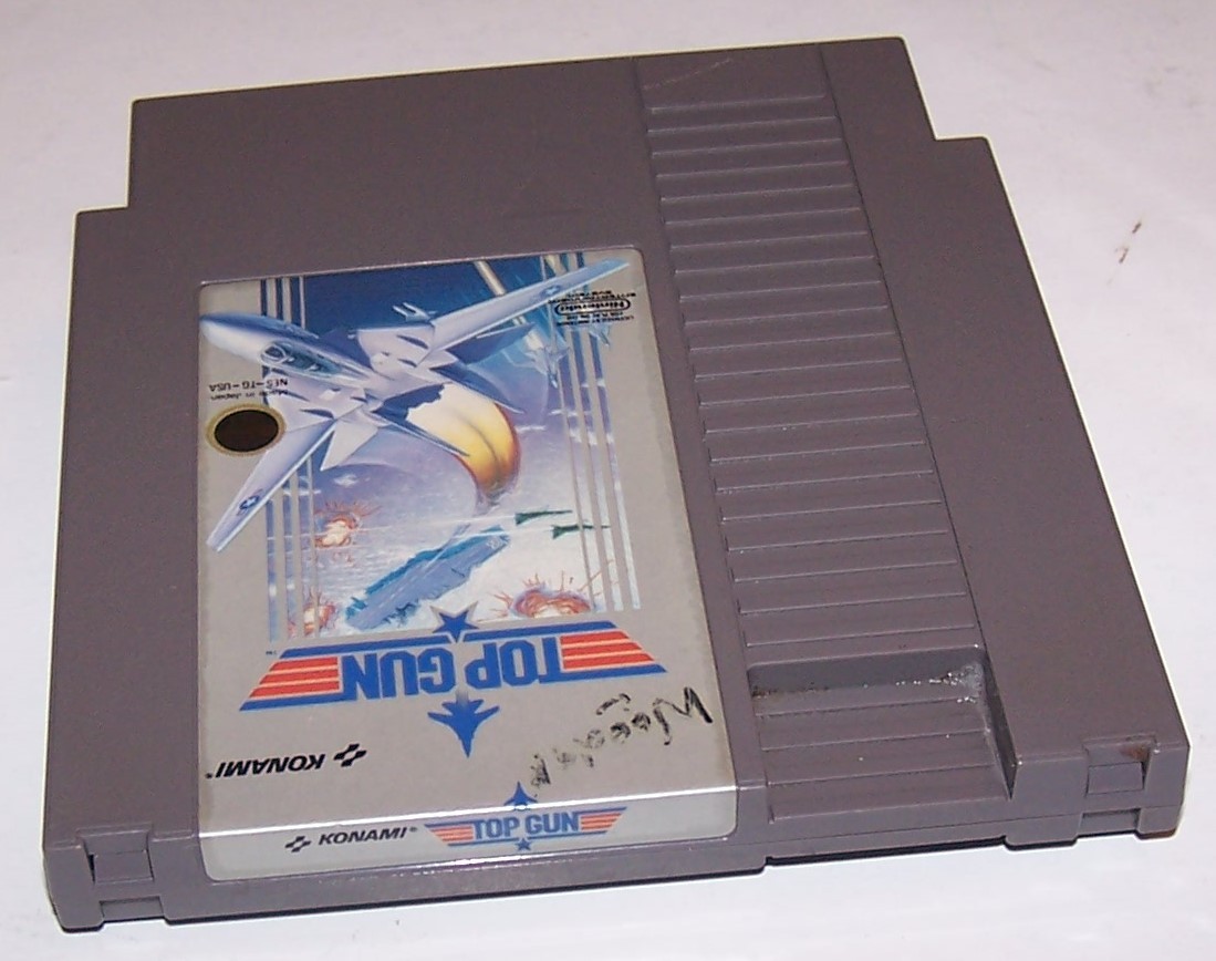 Vintage 1987 Top Gun Nintendo NES Video Game Cartridge - I Vintage 1987 Top Gun Nintendo NES Video Game Cartridge - I
