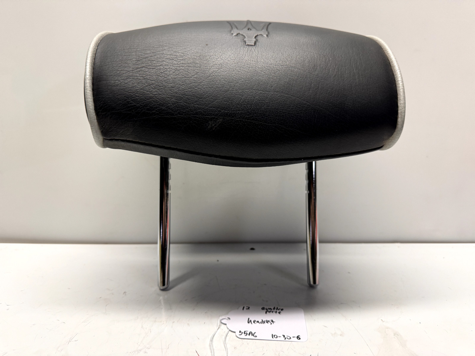 09-13 Maserati Quattroporte Rear Left Or Right Seat Headrest Head Rest Oem BLACK