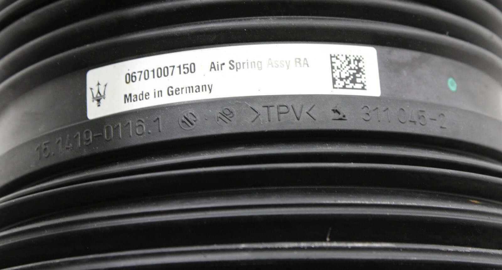 17-20 MASERATI LEVANTE REAR RIGHT PASSENGER SIDE AIR SUSPENSION STRUT SPRING OEM