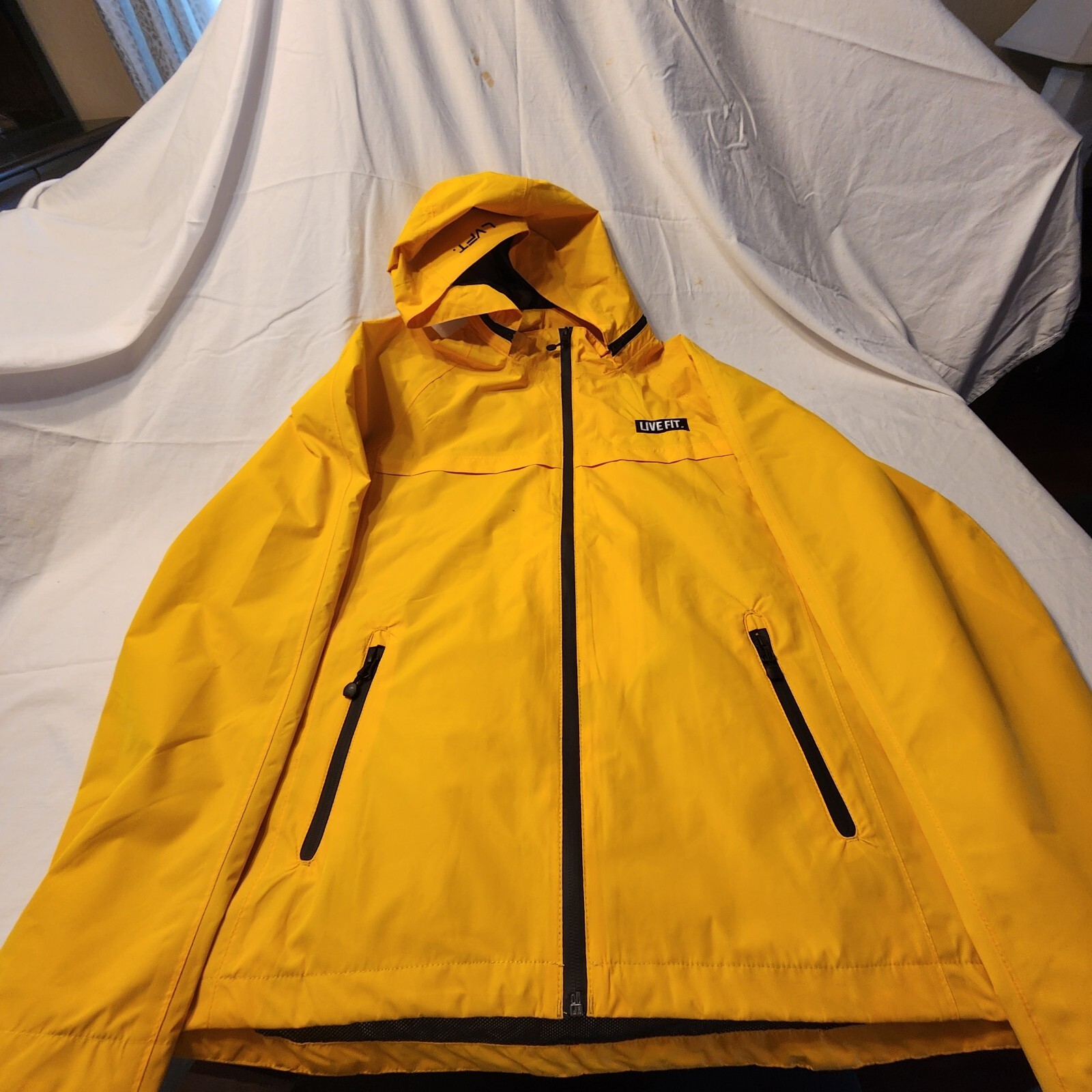 LVFT Jacket With Removeable Hood And Zippered Pockets XL