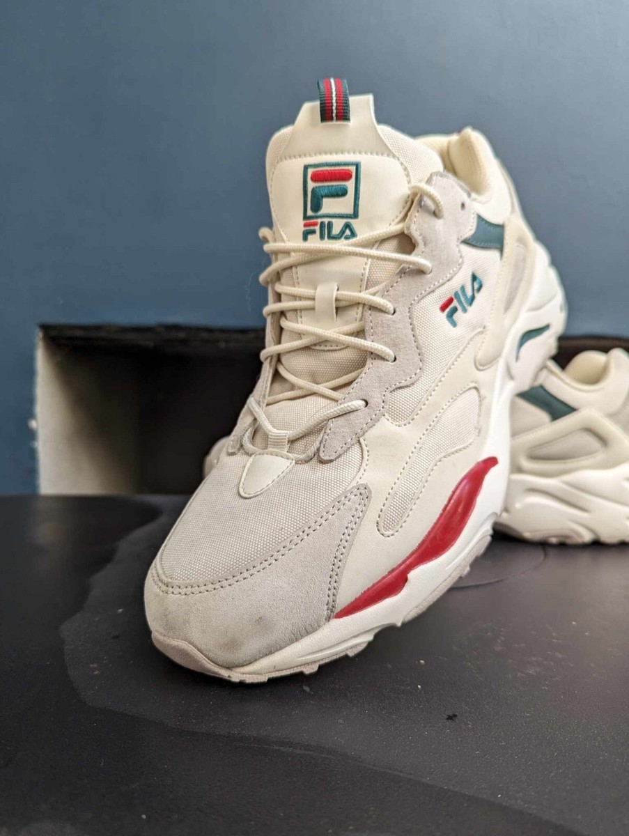 White Chaussure Fila Beige Dad Shoes Fila Dad Trainers FILA: DISRUPTOR II  WEDGE CHUNKY WHITE