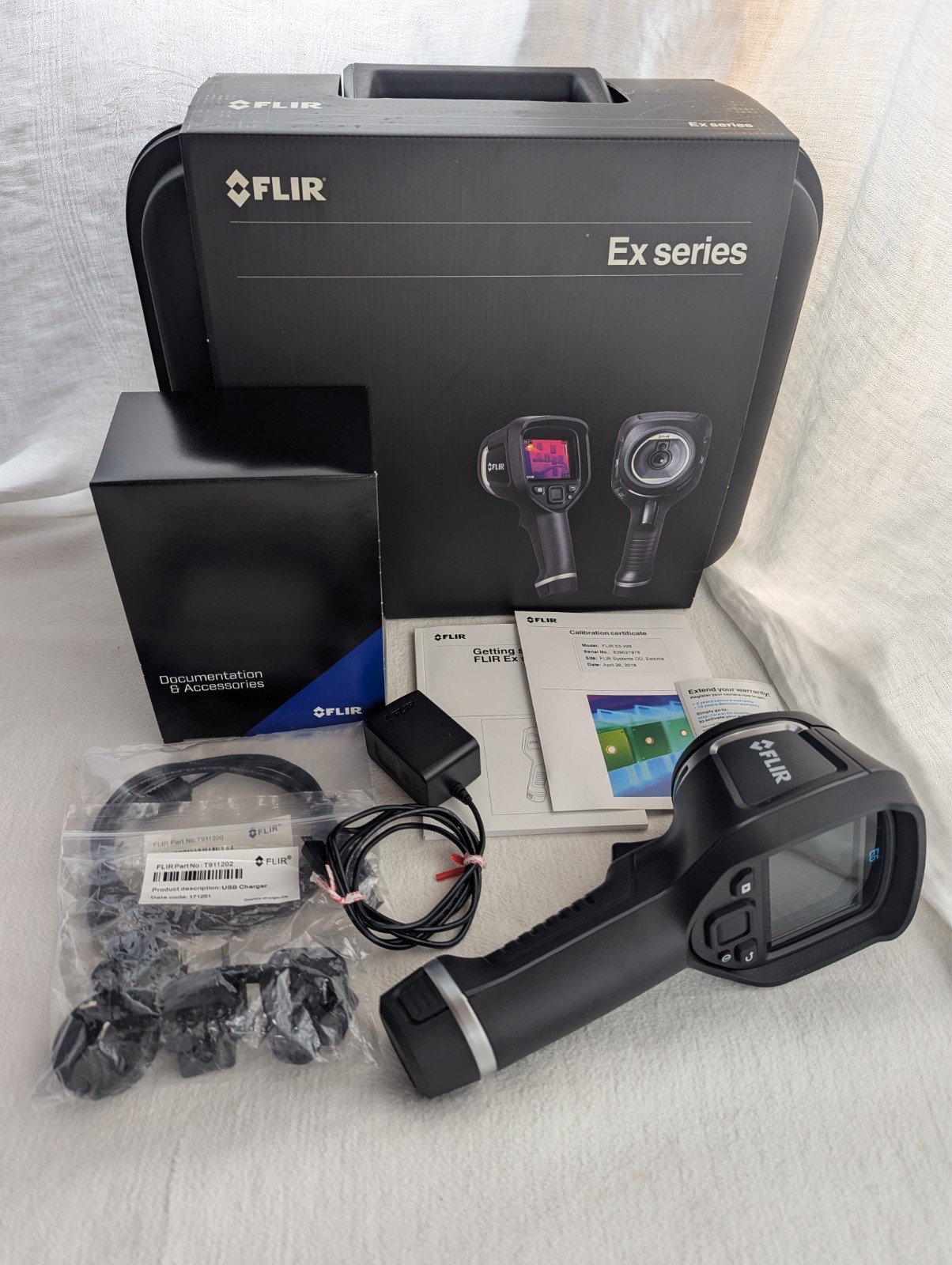 Flir E5 2.0L Ex Series Thermal Digital Camera E6390 #63909-0904 & Case 26APR2018