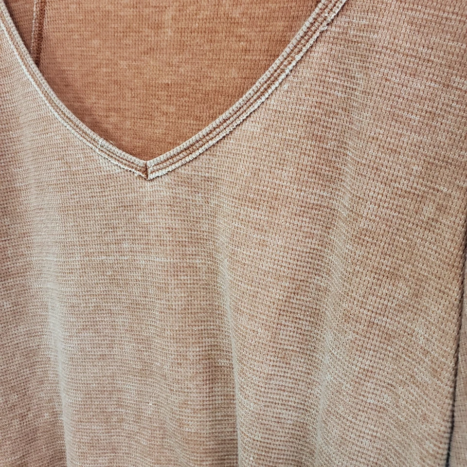 Lucky Brand Womens Long Sleeve Burnout Waffle Thermal Top Size 3X Grunge Baddie - Image 2 of 4