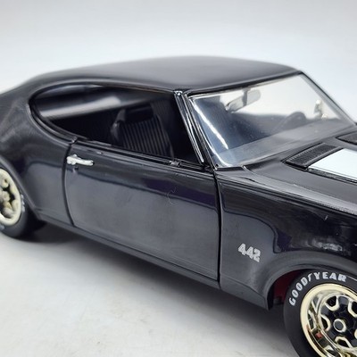ERTL American Muscle 1969 Oldsmobile 442 W-30 Black 1/18 VHTF Rare