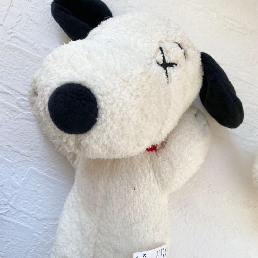 Snoopy x KAWS Peanuts Plush Set of 5 UNIQLO Official Character Toys Black White thumbnail 6