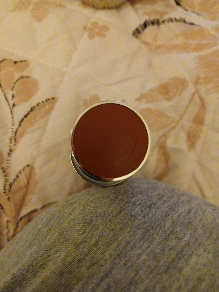 Barra de color argán Josie Maran en arándano de invierno Foto 3 de 3