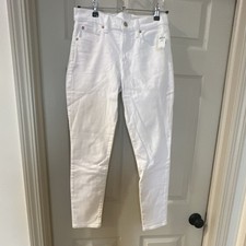 GAP Women  s True Skinny