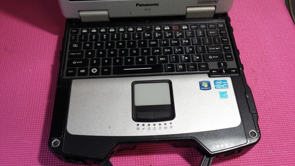 Panasonic Toughbook CF-31 i5 3ª generación 2,60 GHz 4 GB RAM LEER Foto 4 de 4