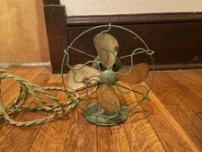 Vintage GE General Electric Series G Small Brass Blade 6  Table Fan Rare Color