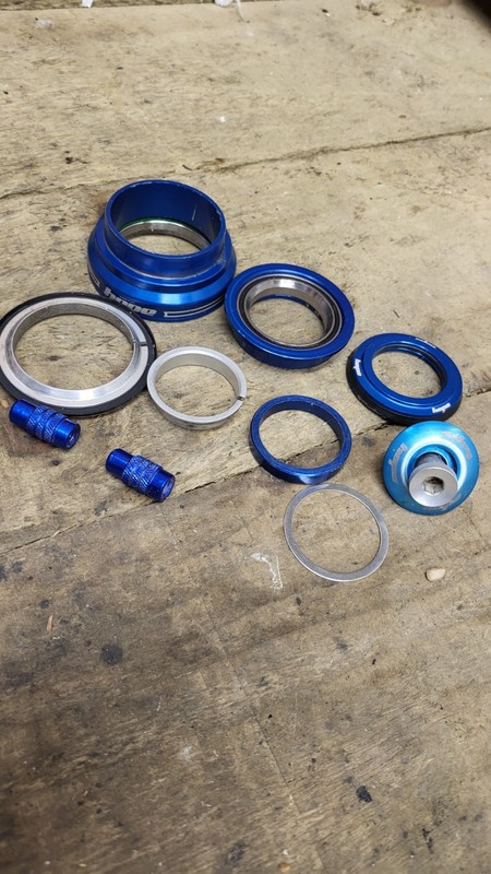 Hope Headset Blue EC44/40 ZS44/28.6 For Tapered Forks