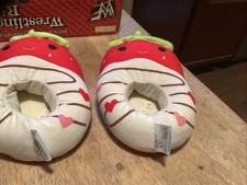 Squishmallow Slippers Valentines Scarlet Strawberry Kids 2/3