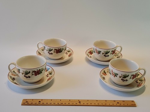 Wedgwood Queen's Ware England Flat Cups and Saucers Provence Set of 4 EUC - Picture 2 of 12
