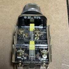 Allen Bradley 800T—KD-T 4. 13 SER NEMA