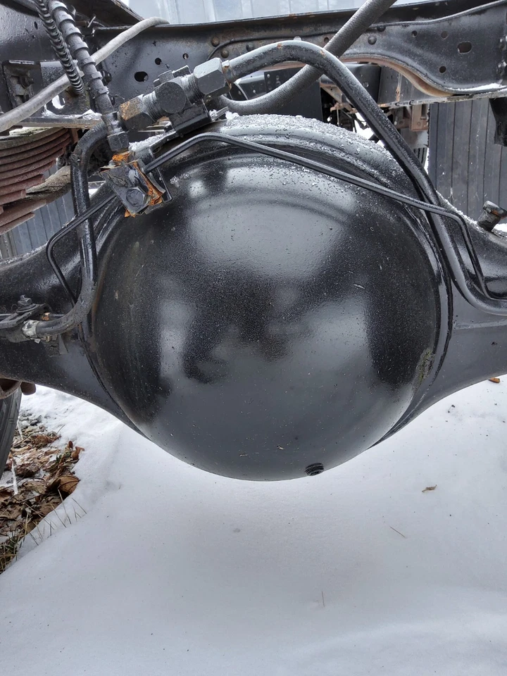 Ford F800 Rear Axle Meritor Rockwell RS17145 4.11 Ratio Differential Complete - Image 4 of 4