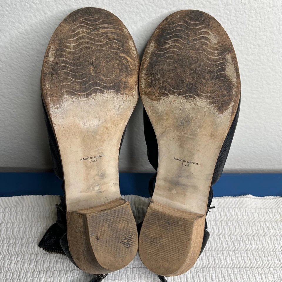 Matisse Columbia SZ 9.5 M Black Leather Peep Toe Back Zip Side Cutout Boots - Image 4 of 4