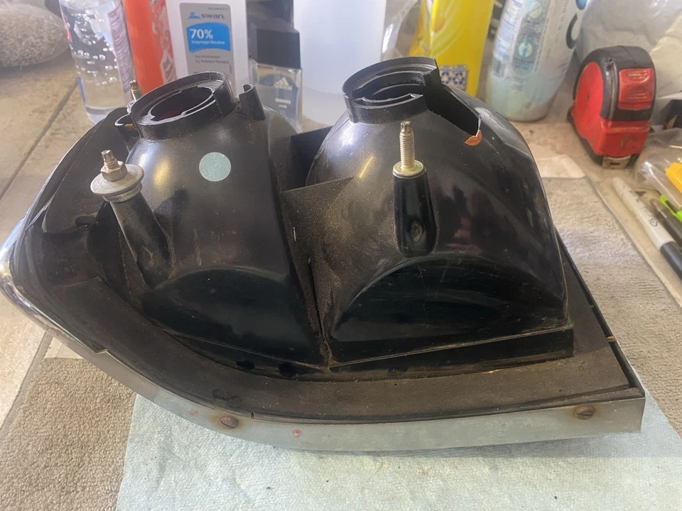 Luz trasera exterior derecha pasajero Jaguar XJS 1992-96 OEM LHC4900BA Foto 4 de 4