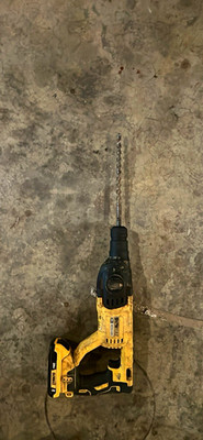 DEWALT 20V MAX Cordless SDS-Plus Rotary Hammer Drill w/ 1 Battery