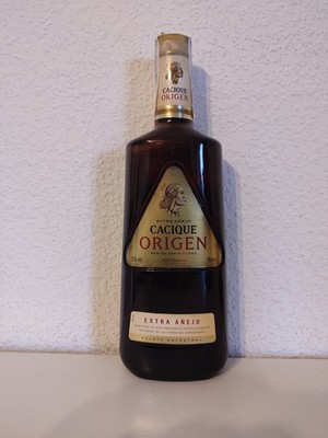 Rum Ron. Alte Abfüllung Cacique Origen 0,7 Liter, 35% vol.