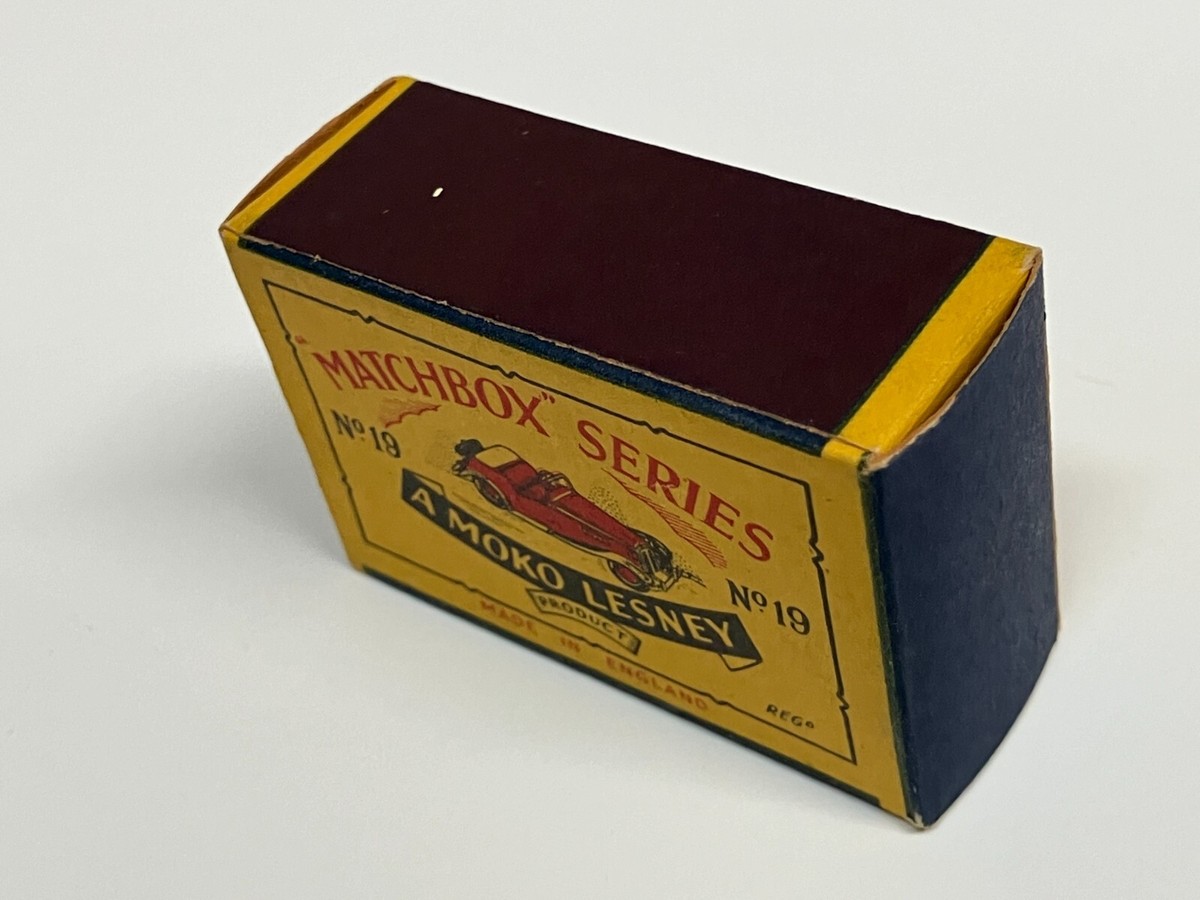 original 1956 MATCHBOX 19A MG SPORTS CAR in Original B2 MOKO Style