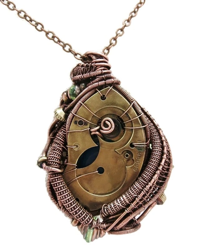 Colgante Steampunk "Mood" que cambia de color en bronce con vidrio reactivo a los rayos UV Foto 4 de 4