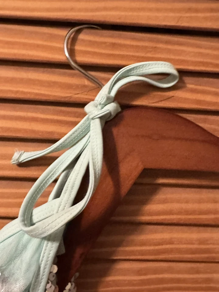 Traje de baño Circo Girls azul claro lentejuelas volantes de una pieza atado; L (10-12) Foto 4 de 4