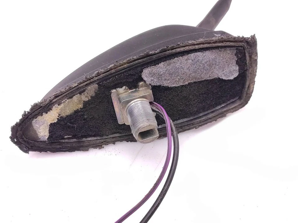 Antena GPS aérea Mercedes-Benz Sprinter W906 2014 A9068200475 BUS15733 Foto 4 de 4