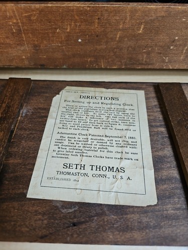 Antique 1880 SETH THOMAS Victorian Brown Adamantine Wood Grain Mantel Clock Key - Imagen 23 de 23