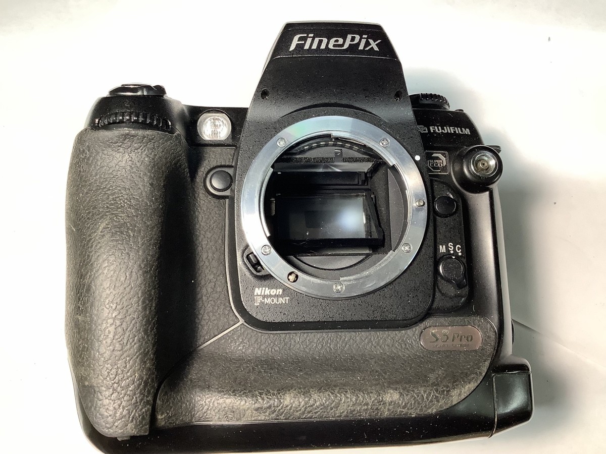 Fuji Fujifilm Finepix S3 Pro DSLR Camera, Good Condition Tested