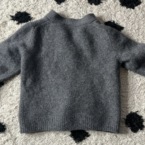 Dior kids soft Gray Cardigan with Dior CD Pearl Buttons (look at measurements) - Picture 7 of 7