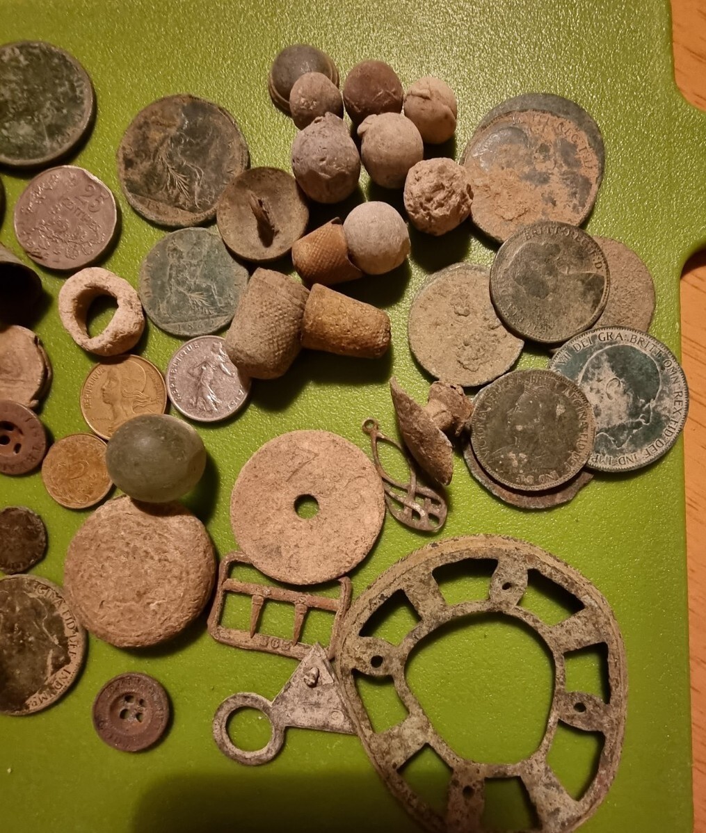 Metal Detector Finds Bundle (2) eBay