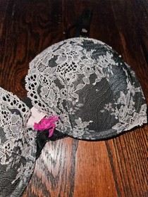 Victoria Secret Gray Rhinestone Bling Lace Bra Dream Angels Push-Up Padded 32D