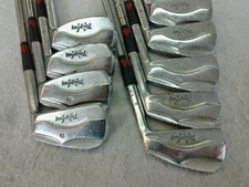 VINTAGE MACGREGOR TOURNEY MT2 CF4000 2-11 IRON SET PRO-PEL #2 STIFF STEEL MEN RH