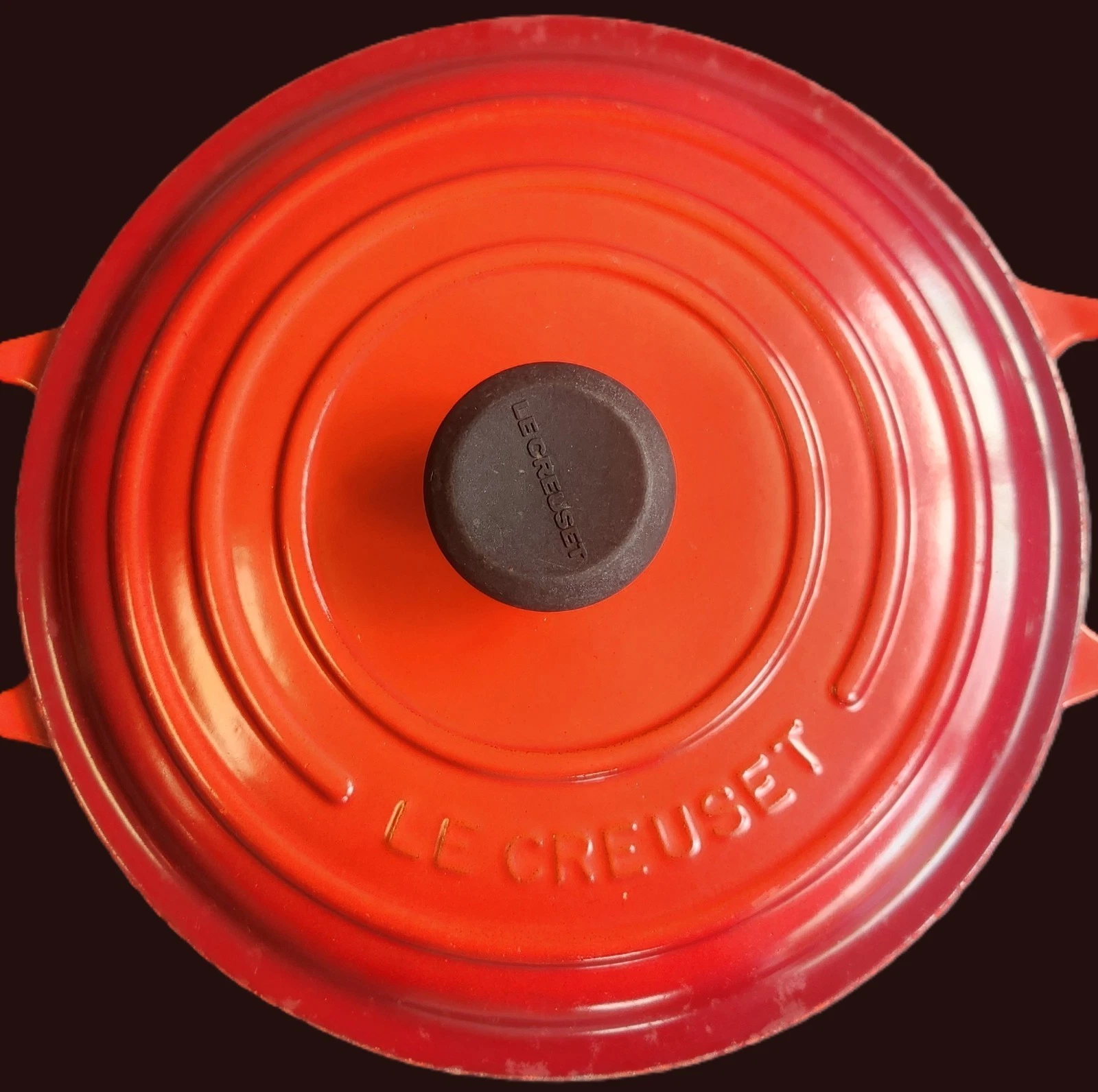 Le Creuset Red Enameled Cast Iron #22 Lid ONLY for dutch oven - 9-1/4" Diameter
Opens in a new windo
