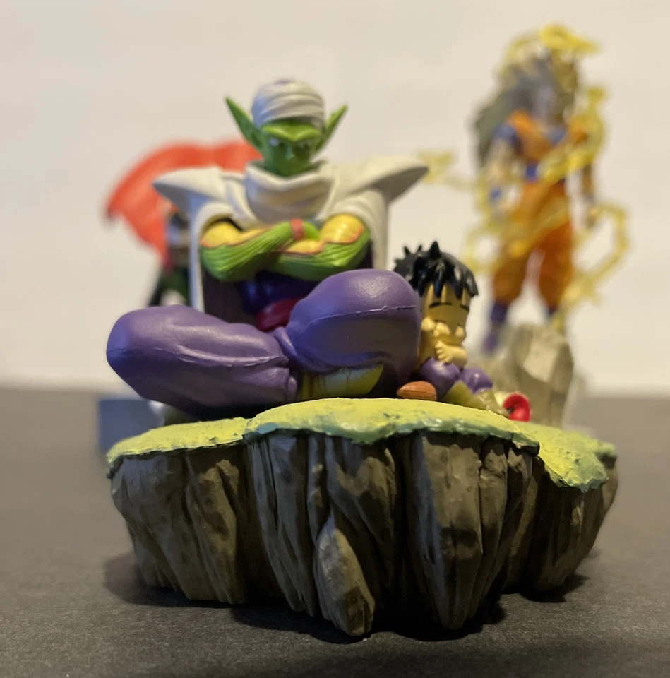 DRAGON BALL Z “SUPER SAIYAN 3, JUEGO DE 5 PICCOLO”. Vol 2 DIORAMA MINIATURA 2004 Foto 2 de 4