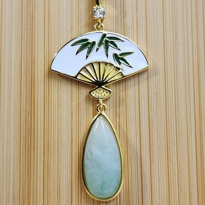 Neu im Karton 18k Gelbgold natürlicher Jadeit & weißer Zirkon Anhänger mit 18'' 925 Kette