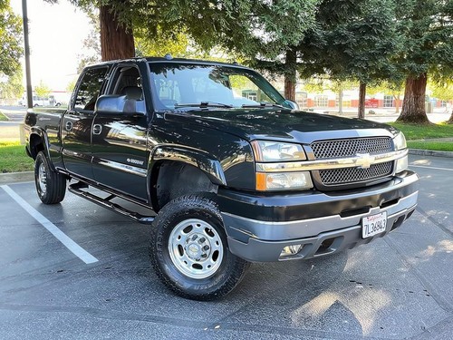 2004 Chevrolet Silverado 2500 HD LT 4WD 2500 HD