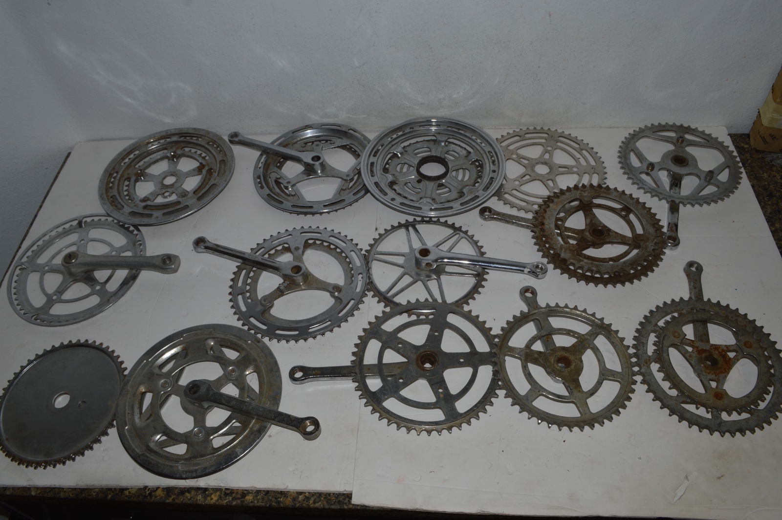 VINTAGE BICYCLE BIKE PARTS CRANKSETS / GEARS LOT OF 37+ SHIMANO ETC