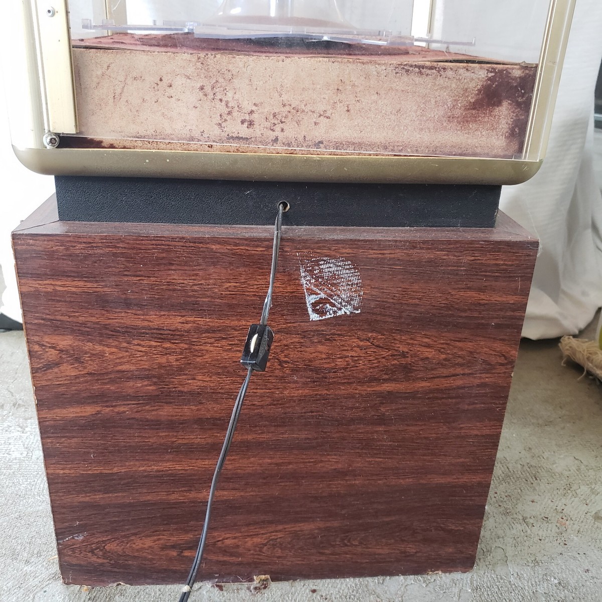 Vintage Timex Display Case Lighted ,10 Revolving Shelves With Key