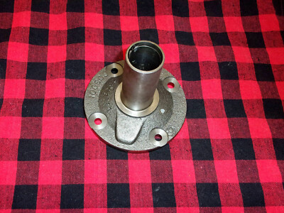 FORD T10 BEARING RETAINER W/SEAL NEW T85P-6 2603001 C5AZ-7050-E