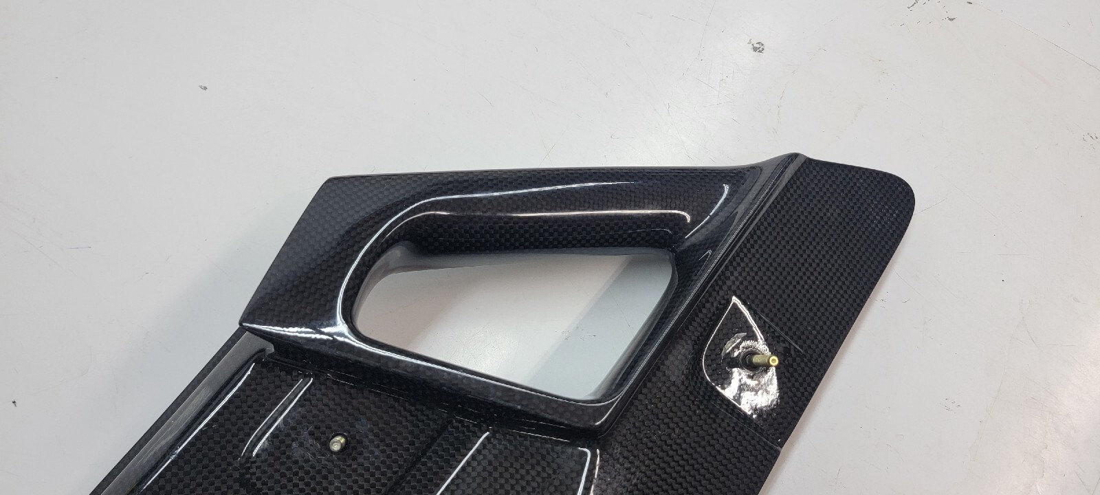 LAMBORGHINI MURCIELAGO LP640 CARBON FIBER RIGHT SIDE GRAB HANDLE OEM 413857607A